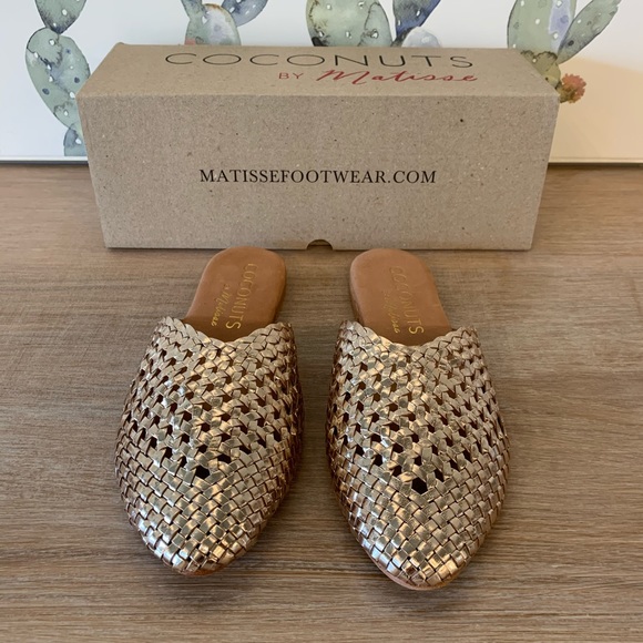 Matisse Gold Sandals - Picture 3 of 3